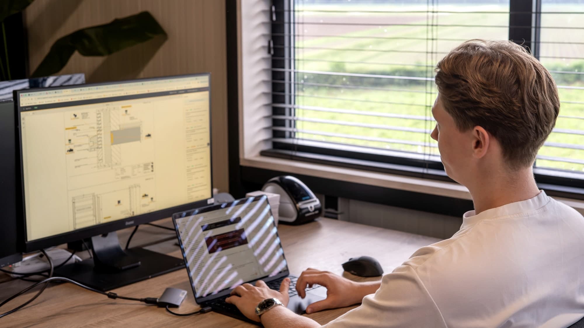 Lyfta analyseert een technische tekening op de werkvloer